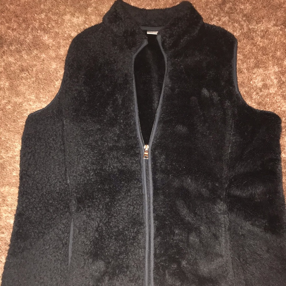 Faux fur Vest!